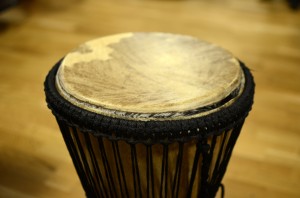 Beginners' djembe - Lesson 2 - Bass technique 